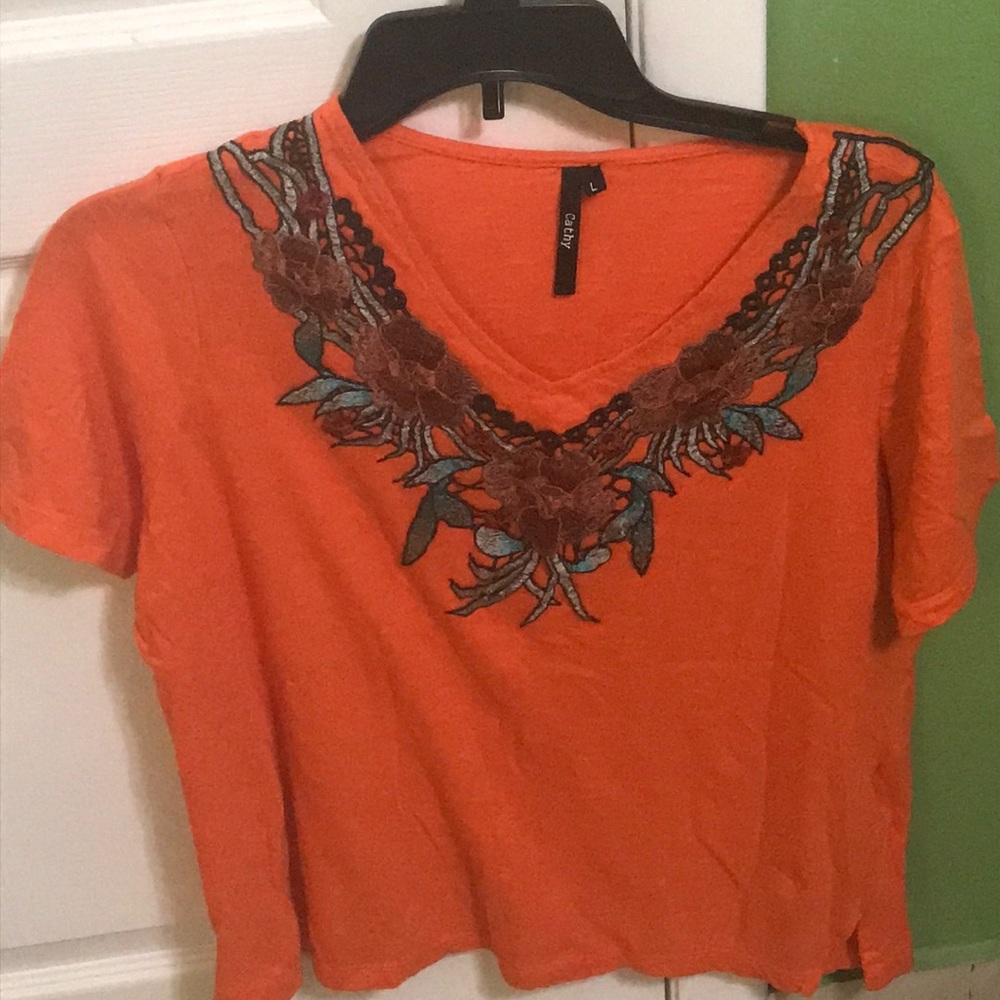 Embroidered large orange tee
